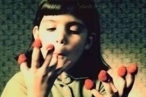  or the way the little-girl Amélie sticks raspberries on her fingertips: